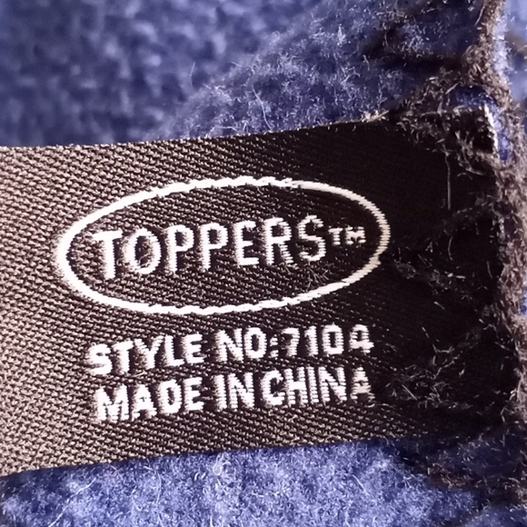 Toppers Stadium Roll-Up Blanket with Carrying Handle - Picture 2 of 2